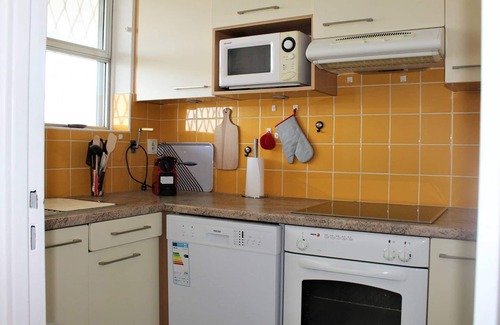 Villeneuve Loubet Beach Apartment | Quiet, air-conditioned, well-equipped studio with sea view terrace - Sleeps 2