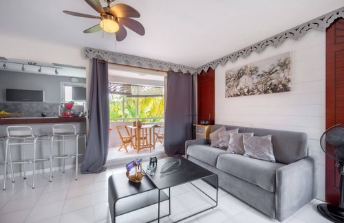 Sainte-Anne Apartment | Quiet, airy T2 apartment