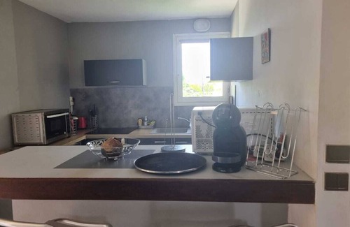 Sainte-Anne Apartment | Quiet, airy T2 apartment