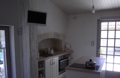 Ventenac-Cabardes Cottage | Quiet and bright cottage with village terrace near Carcassonn