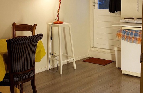Zaandam Apartment | Quiet and bright studio close to Amsterdam