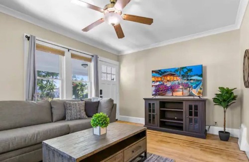 Cedar Rapids - Iowa City House | Quiet and Close to downtown 3-bd house