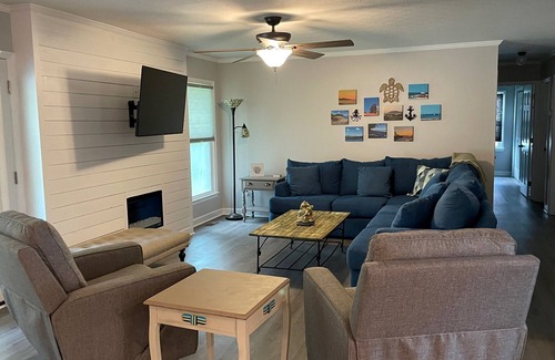 Morehead City House | Quiet and comfy, 15 min from Atlantic beach