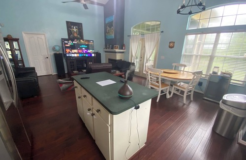 Gainesville House | Quiet and comfy 3 bed, 1.5 baths in a quiet neighborhood great for Gator games