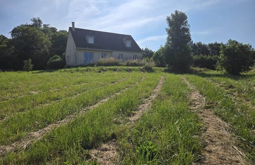La Mesniere House | Quiet and panoramic view of fields and La Sarthe