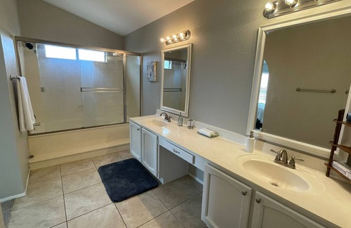 The Islands House | Quiet and safe home in Gilbert