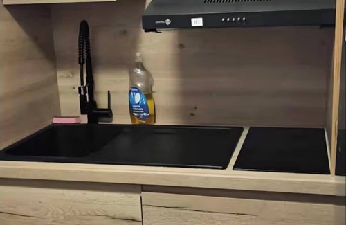 Salon-de-Provence Apartment | Quiet apartment in the center of salon de prv