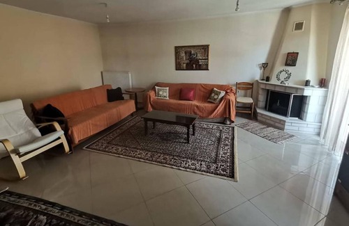 Trikala Apartment | Quiet Apartment Close to the Center of Trikala