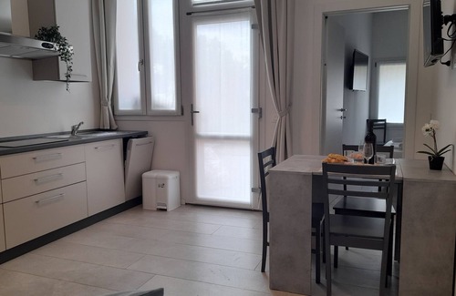 Savena Apartment | Quiet Apartment - TWA