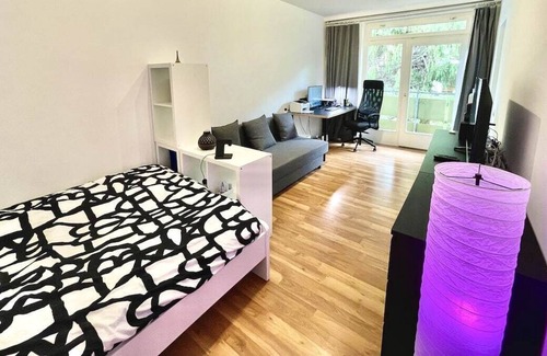 Innsbruck Apartment | Quiet apartment with Wi-Fi + Kitchen