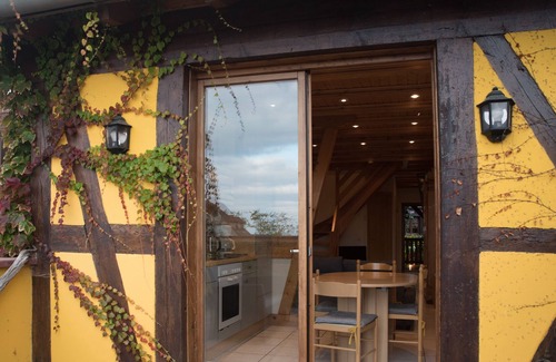 Beblenheim Apartment | Quiet apartment with private terrace GARDEN