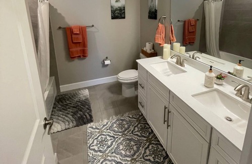 Arvada House | Quiet Arvada Home - easy access to Denver, Boulder, Golden - 20minutes to CU