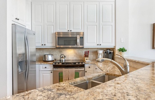 Highlands Townhomes Condo | Quiet Before the Crowds! 10% off 3 nights for Fall