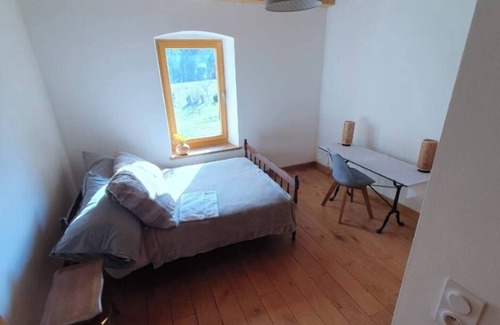Neydens Bed & Breakfast | Quiet break Spacious room for rent in Neydens, near Geneva