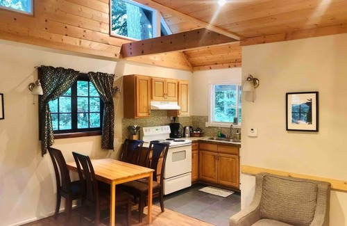 Zigzag Cabin | Quiet cabin among the trees.