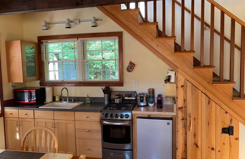 Mendocino Cabin | Quiet Cabin on 5 Acres Minutes From Mendocino and Ocean