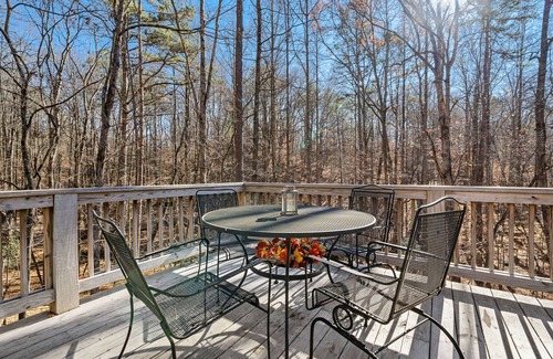 Eagle Mountain Cabin | Quiet cabin with fireplace, firepit, large deck, AC, & W/D- snowbirds OK