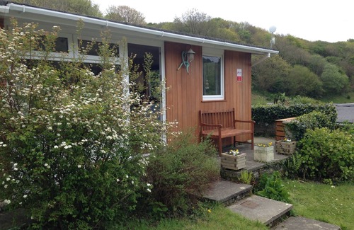 Mumbles Ski Chalet | Quiet chalet, near the beach and woodland