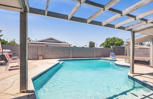 Scottsdale Estates Ten House | Quiet Chic Trendy Estate /w Private Pool: Scottsdale