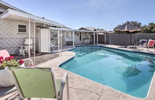 Scottsdale Estates Ten House | Quiet Chic Trendy Estate /w Private Pool: Scottsdale