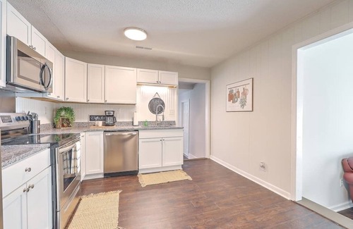 Goose Creek House | Quiet Comfort -Near Charleston Attractions- Family Friendly