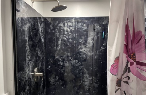 Jacksonville Apartment | Quiet comfortable suite with ensuite bathroom and work space