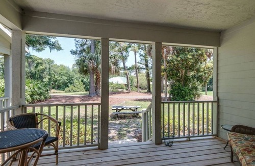 Hilton Head Island Cottage | Quiet, Comfy, 2 Br Condo In Shipyard Plantation, Week Of November 10, 2018