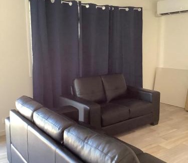 Moranbah Apartment | Quiet, Cool & Modern 3BR