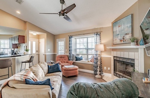 Ferry Pass House | Quiet Cottage by UWF & West Fl Hospital