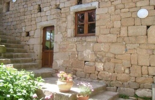 Chirols Cottage | Quiet cottage with beautiful view