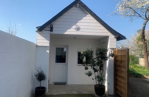 Auray House | Quiet cottage with garden