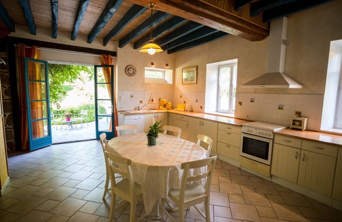 Parce Cottage | Quiet country cottage, large garden, children's games, beautiful walks, fishing.