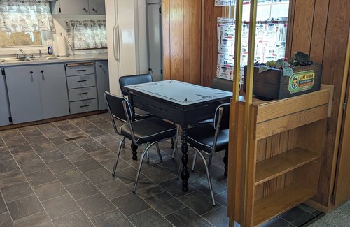 Cameron House | Quiet Country Getaway near New York State Wine Country