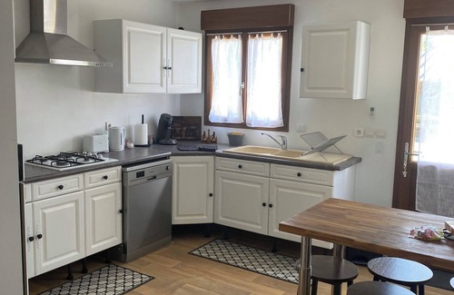 Clere-les-Pins House | Quiet country house