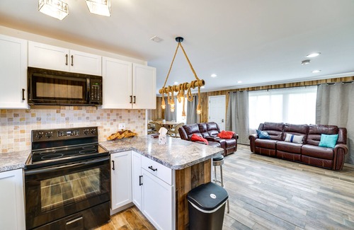 Deford House | Quiet Country Home By Shay Lake!