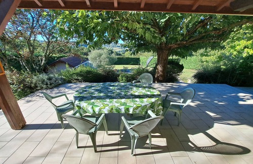 Montseveroux House | Quiet country house with swimming pool and lovely views.