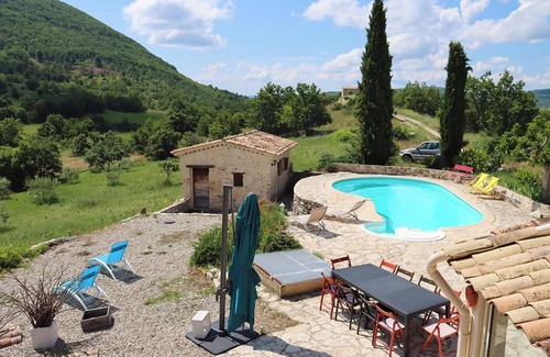 Saumane House | Quiet country house for 12 people with private pool