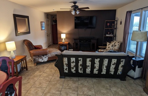 Paulden House | Quiet Country Living with horse facilities!