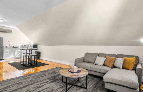 Salem Apartment | Quiet & cozy apartment minutes from downtown Salem