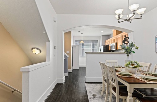 Portland House | Quiet Cozy Beaverton Townhome Near Intel Nike and Park