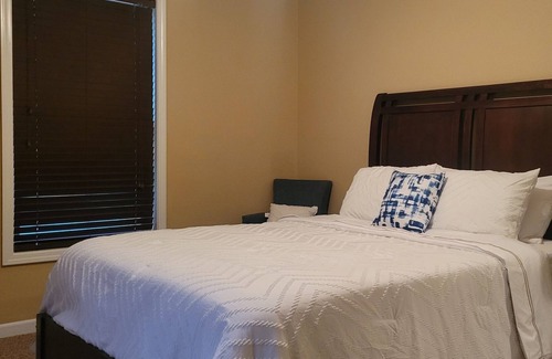 Evansdale House | Quiet,cozy, home away from home!