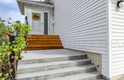 West Fargo House | Quiet,cozy, nice host-2-bedroom home in awesome West Fargo with WiFi, AC