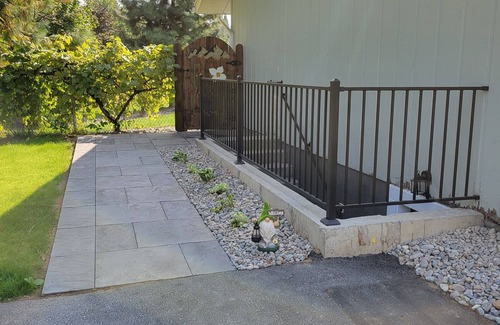 Coeur d'Alene Apartment | Quiet, cozy, well-lit basement studio in a peaceful Coeur d'Alene neighborhood