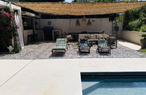 Carnoux-en-Provence House | Quiet, detached villa with infinity pool 5 minutes from Cassis