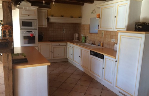 Miers House | Quiet, detached house with swimming pool, close to tourist attractions.