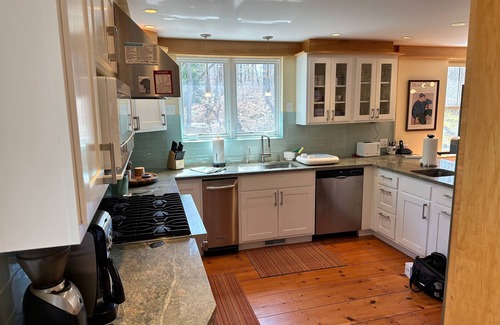 Edgartown House | Quiet Edgartown vacation home - 10 minutes from door to beach chair!