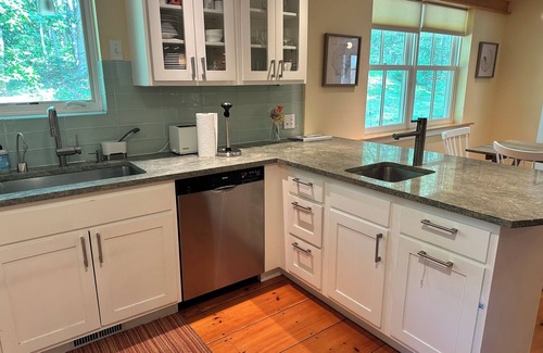 Edgartown House | Quiet Edgartown vacation home - 10 minutes from door to beach chair!