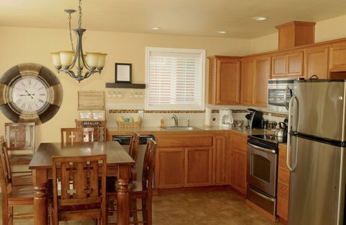 Ocean Shores Cottage | Quiet end of Ocean Shores. Walking distance to the beach