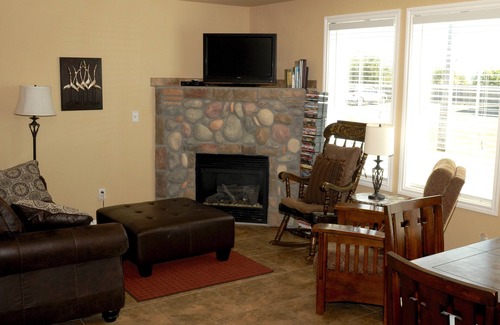 Ocean Shores Cottage | Quiet end of Ocean Shores. Walking distance to the beach