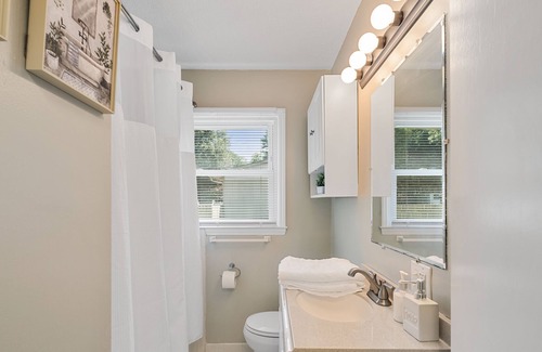 Mount Holly House | Quiet Escape Outside of the City